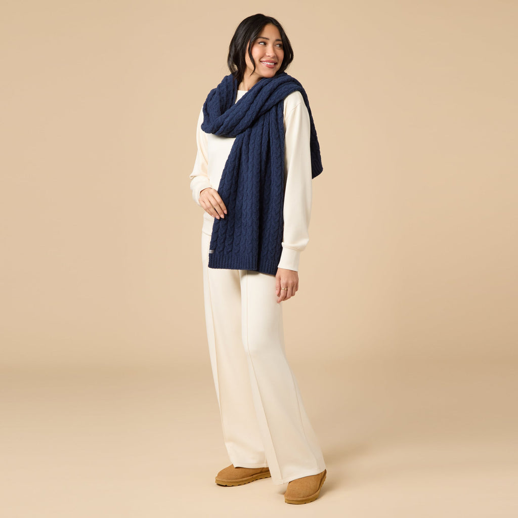 Cable Knit Marshmallow Scarf