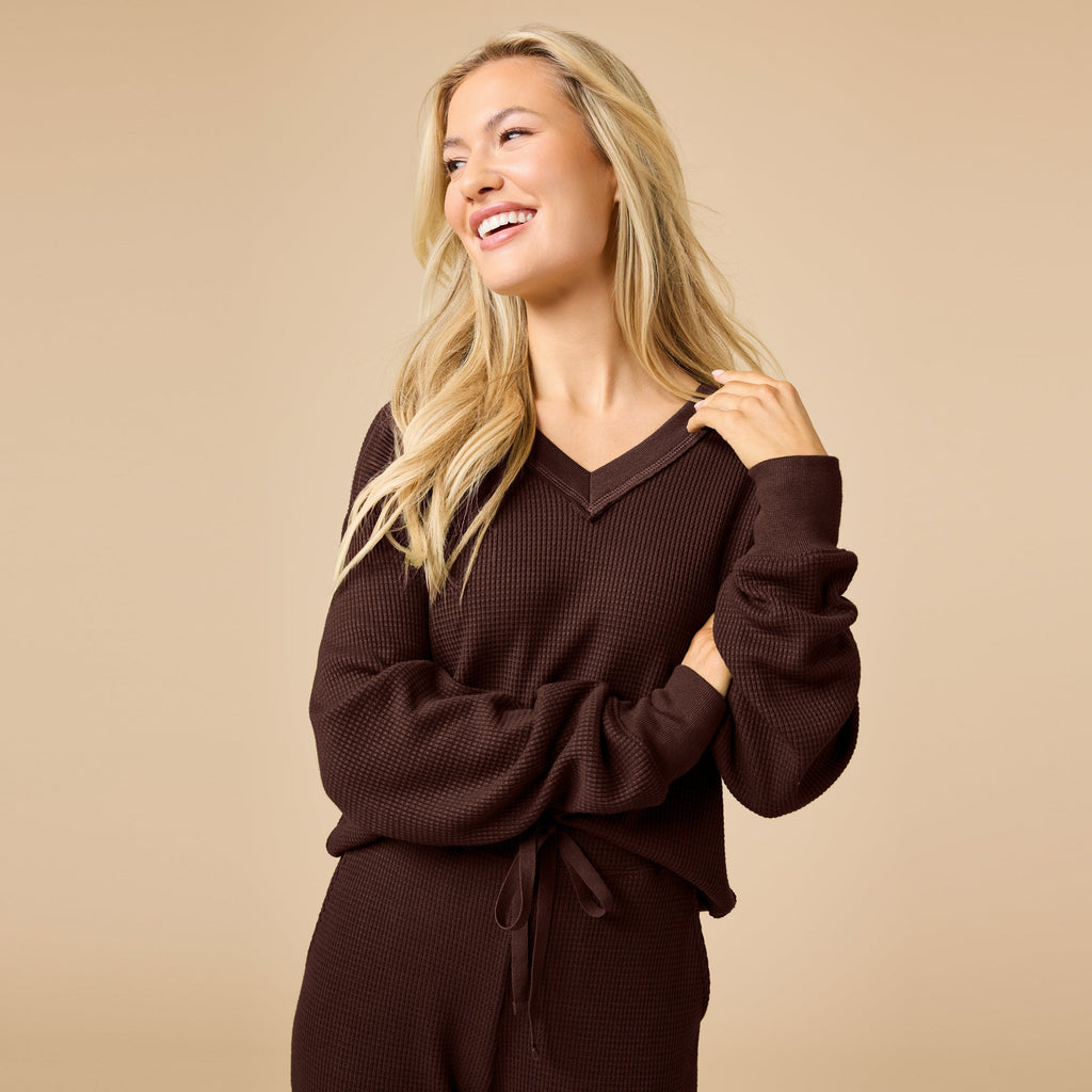 AirThermal Knit V-Neck with Raw Hem and Long Pant
